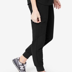 FIGS // Zamora Jogger Scrub Pants